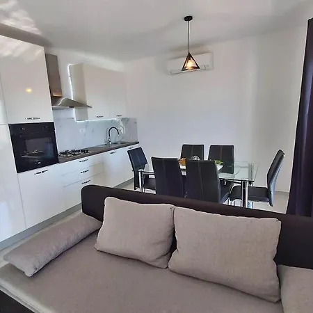 Zorica Apartment *