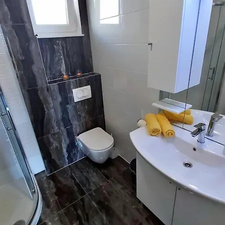 Apartment Zorica *